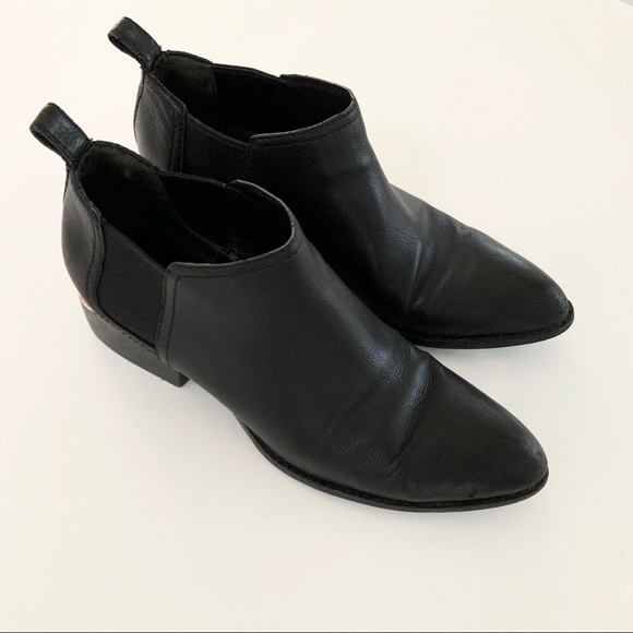 ALEXANDER WANG | KORI BOOT BOOTIES CUT-OUT HEELS ROSE GOLD CUT-OUT HEEL LEATHER - Picture 2 of 16